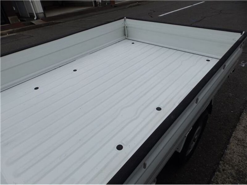MINICAB TRUCK