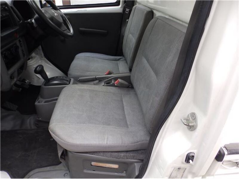 MINICAB TRUCK