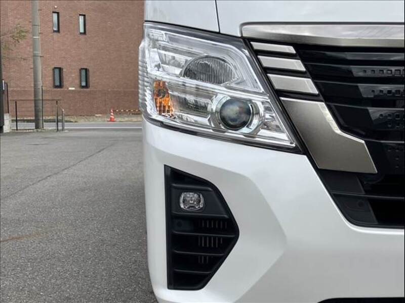 CARAVAN VAN