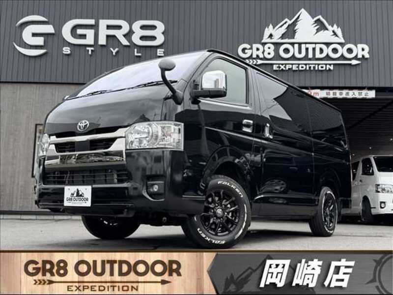 TOYOTA HIACE