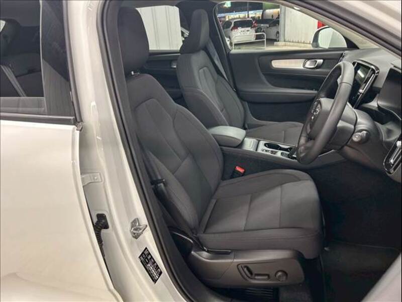 XC40
