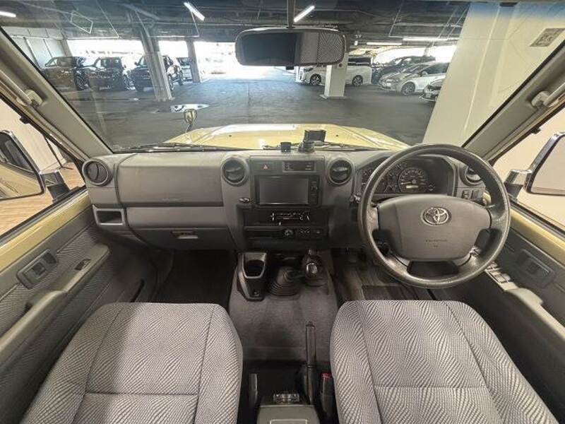 LAND CRUISER
