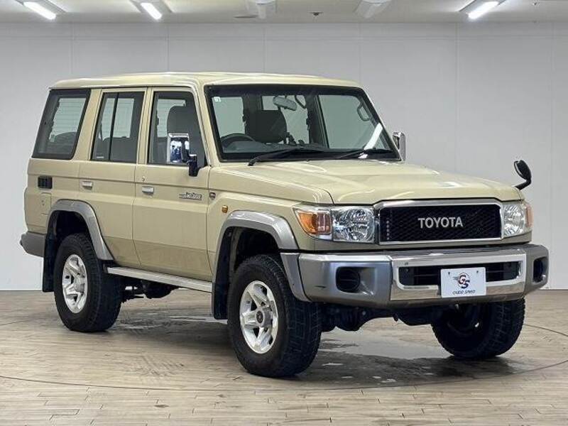 LAND CRUISER