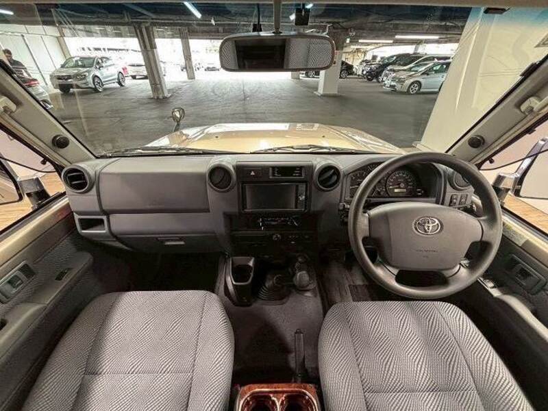 LAND CRUISER