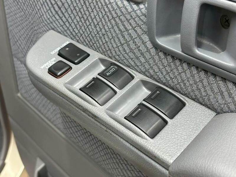LAND CRUISER