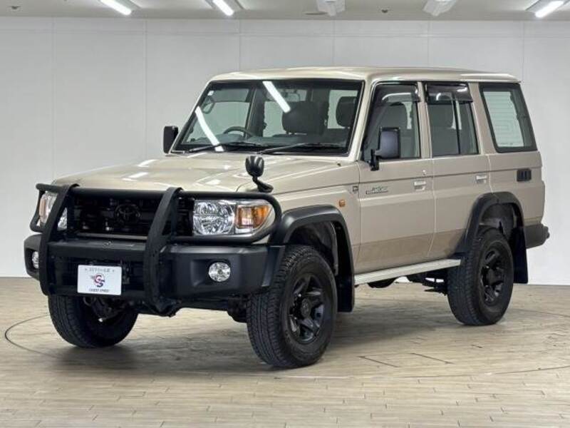 LAND CRUISER
