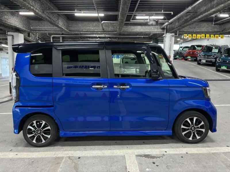 N BOX CUSTOM