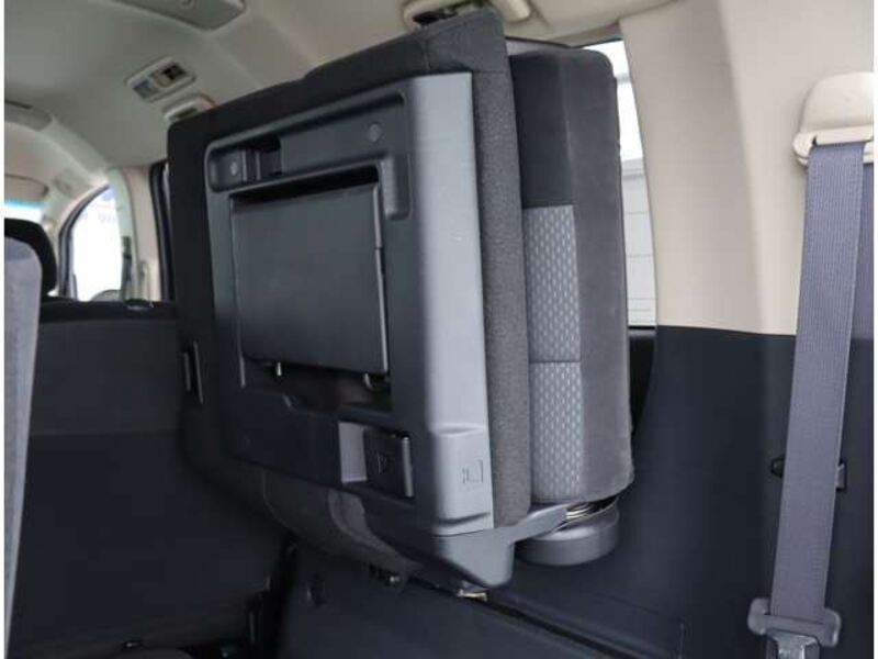 DELICA D5
