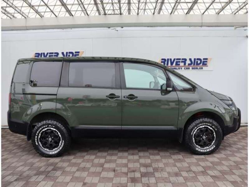 DELICA D5
