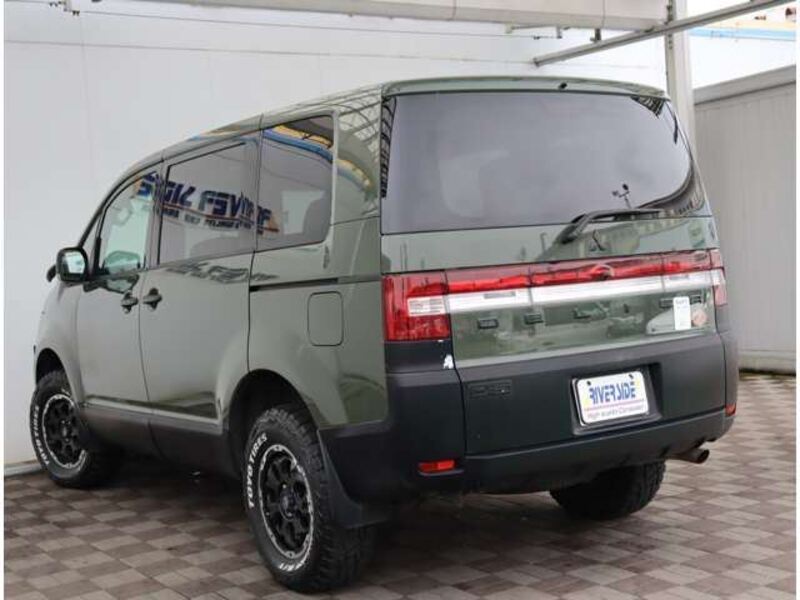 DELICA D5
