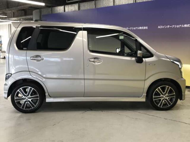 WAGON R