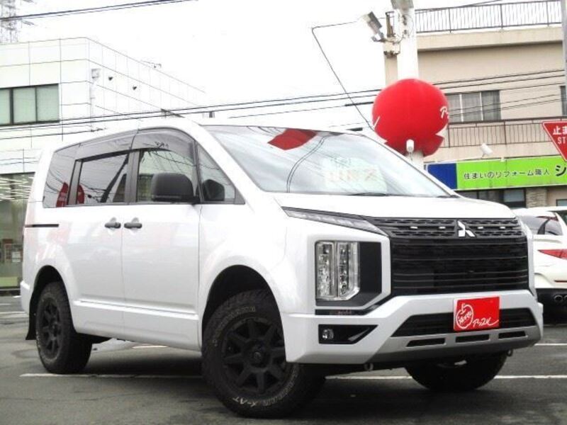 MITSUBISHI DELICA D5