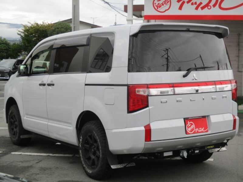 DELICA D5