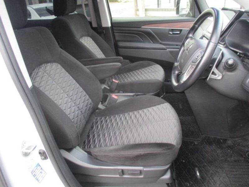 DELICA D5