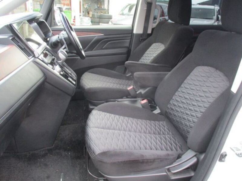 DELICA D5
