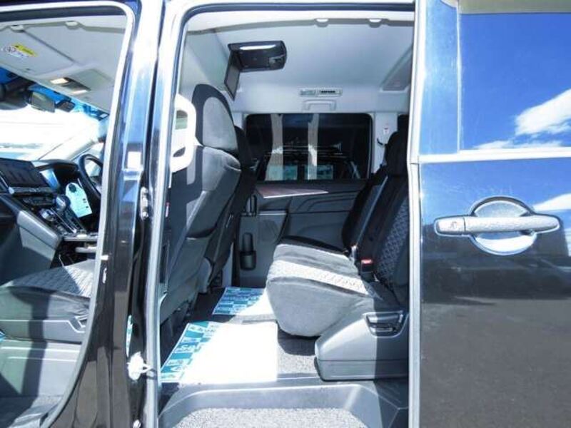 DELICA D5