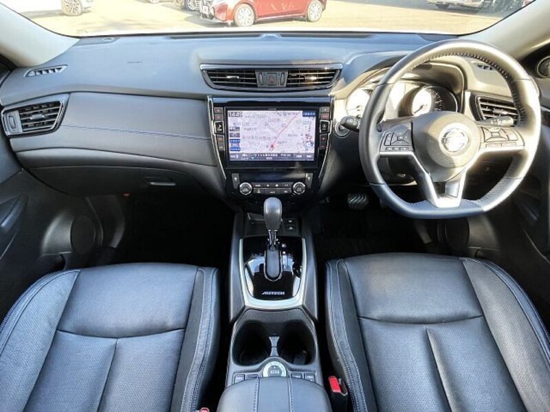 X-TRAIL