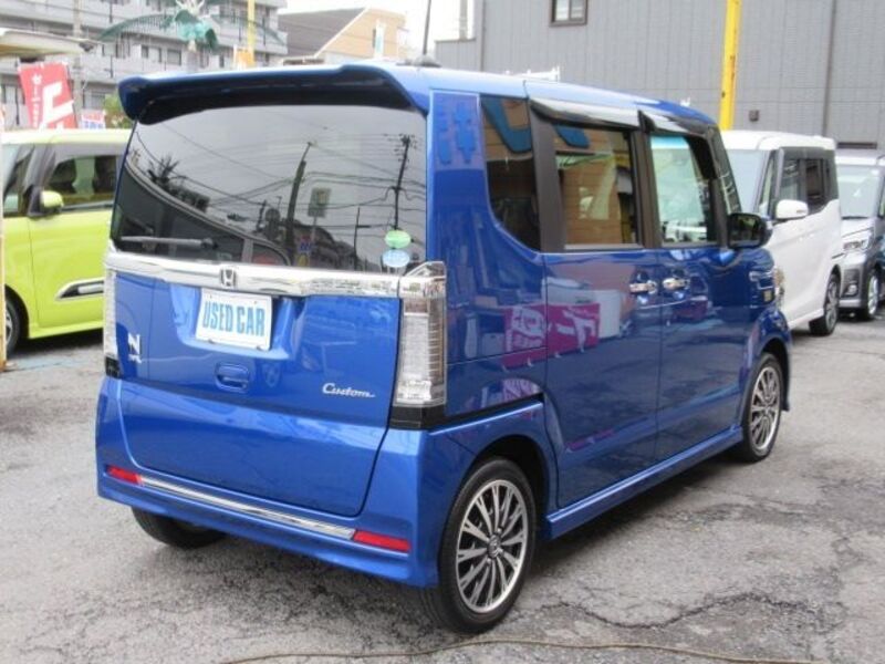 N BOX CUSTOM