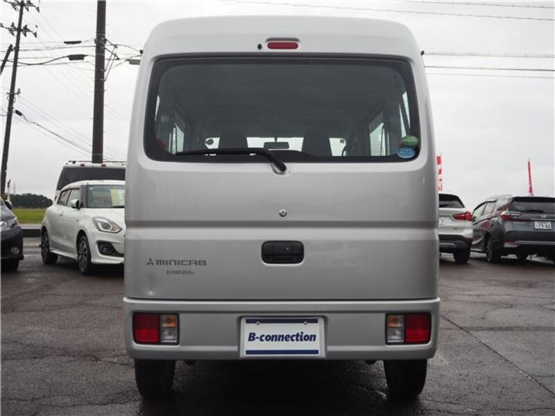 MINICAB VAN
