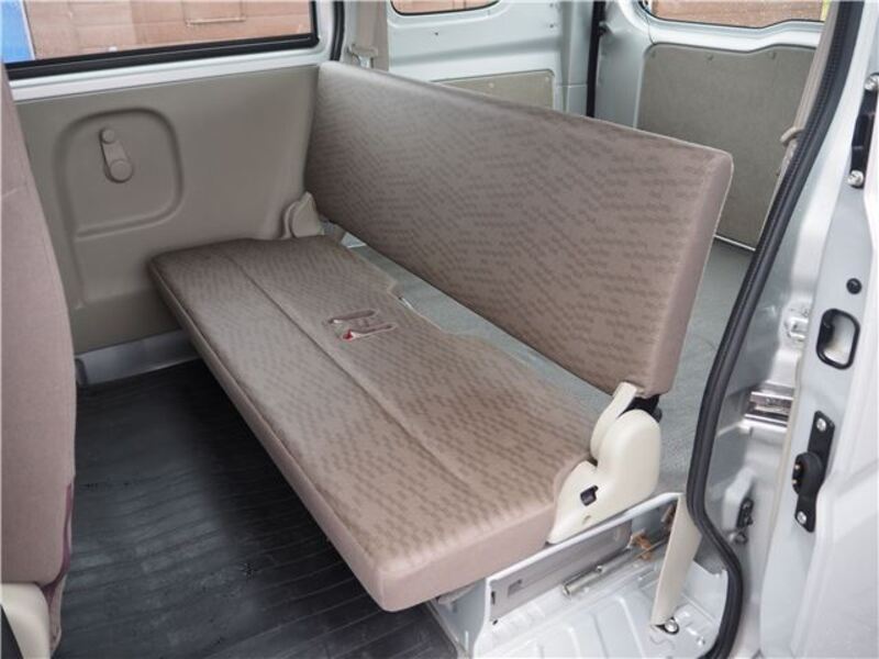 MINICAB VAN