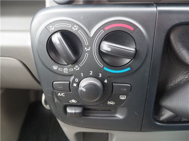 MINICAB VAN