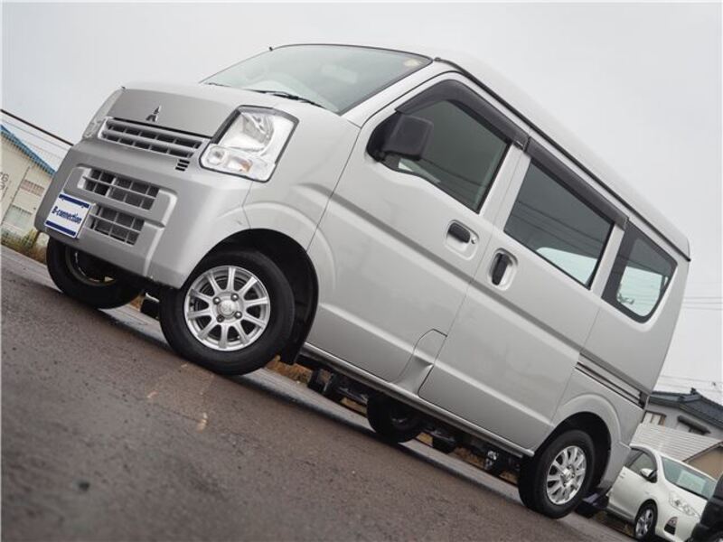 MINICAB VAN
