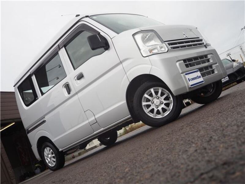 MINICAB VAN