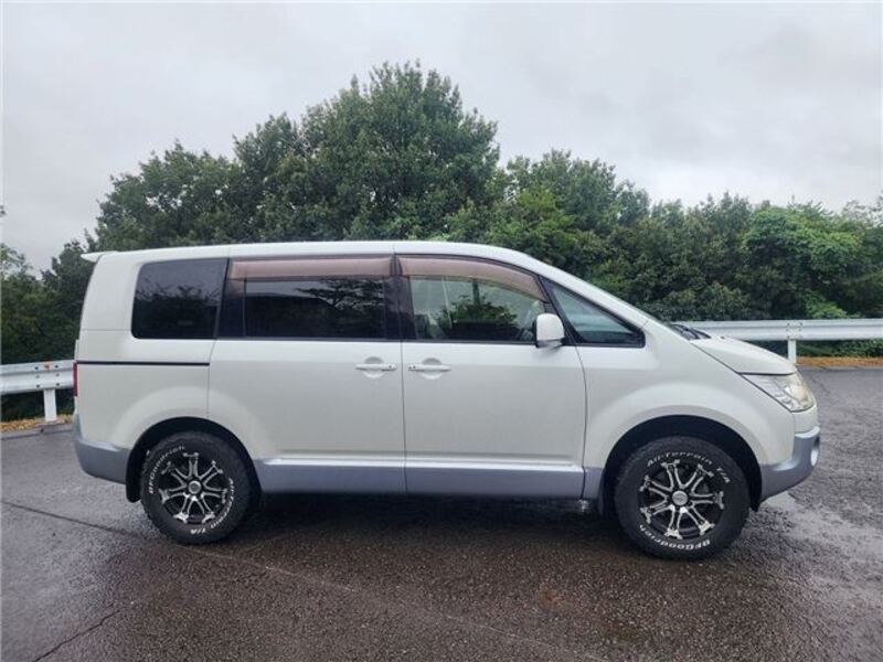 DELICA D5