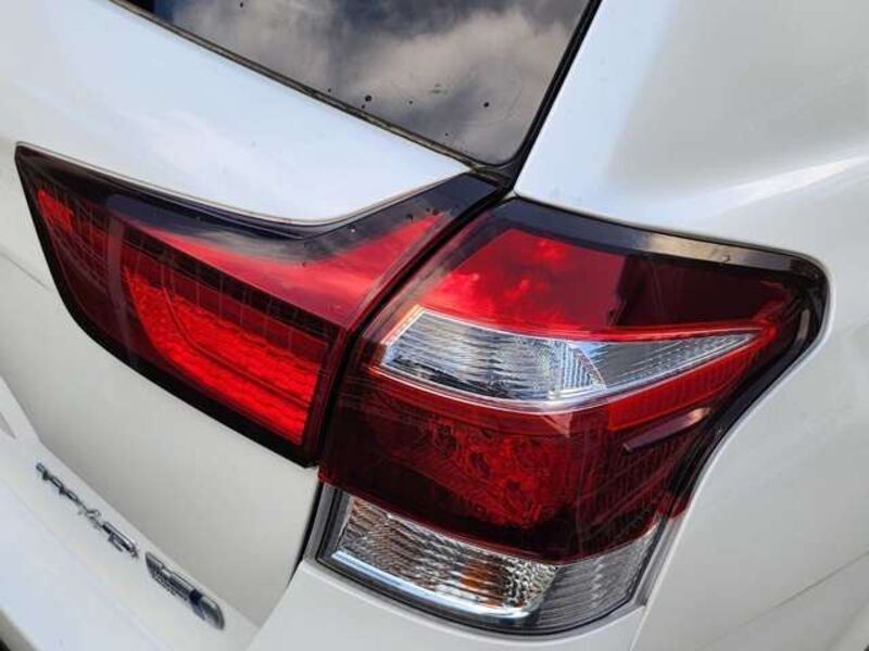 COROLLA FIELDER