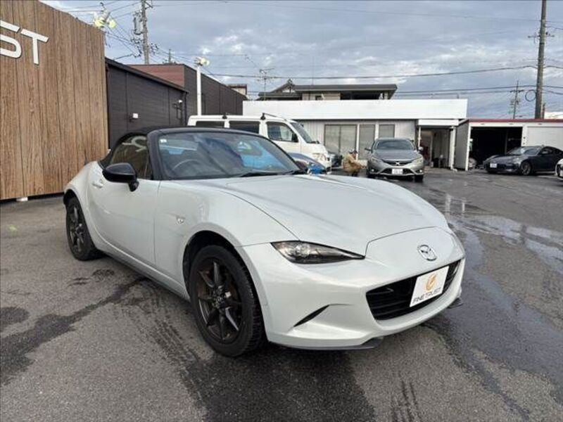 ROADSTER
