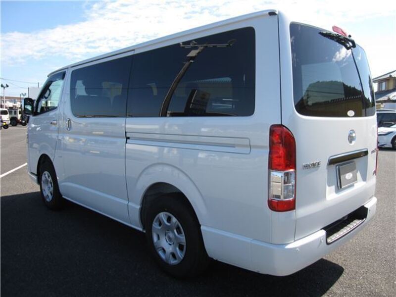 HIACE