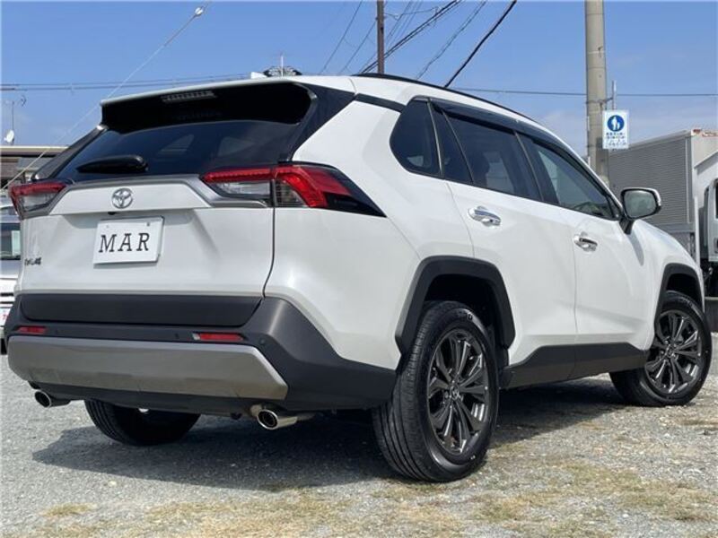 RAV4