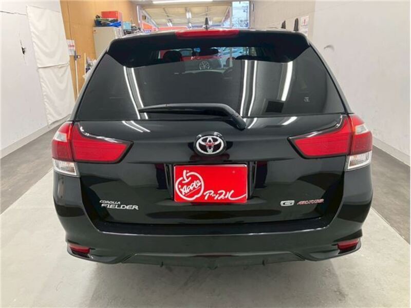 COROLLA FIELDER