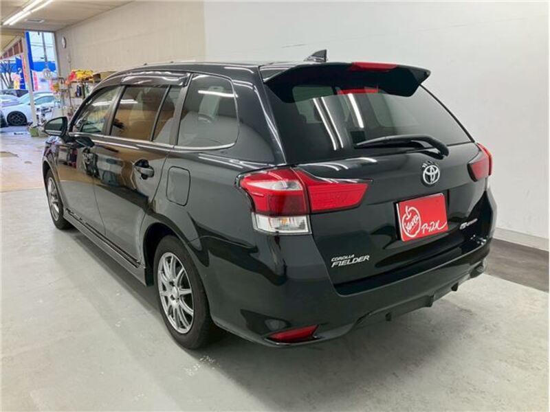 COROLLA FIELDER
