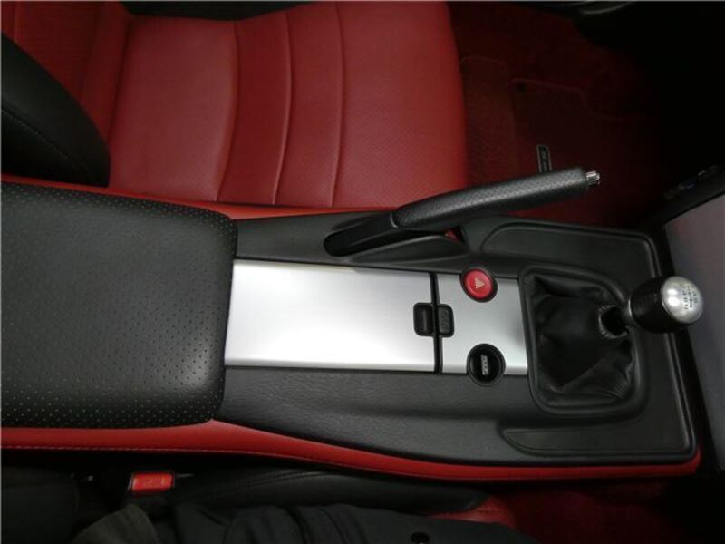 S2000