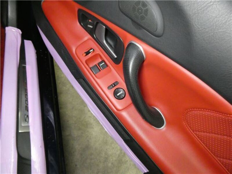S2000