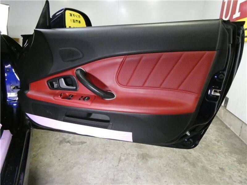 S2000