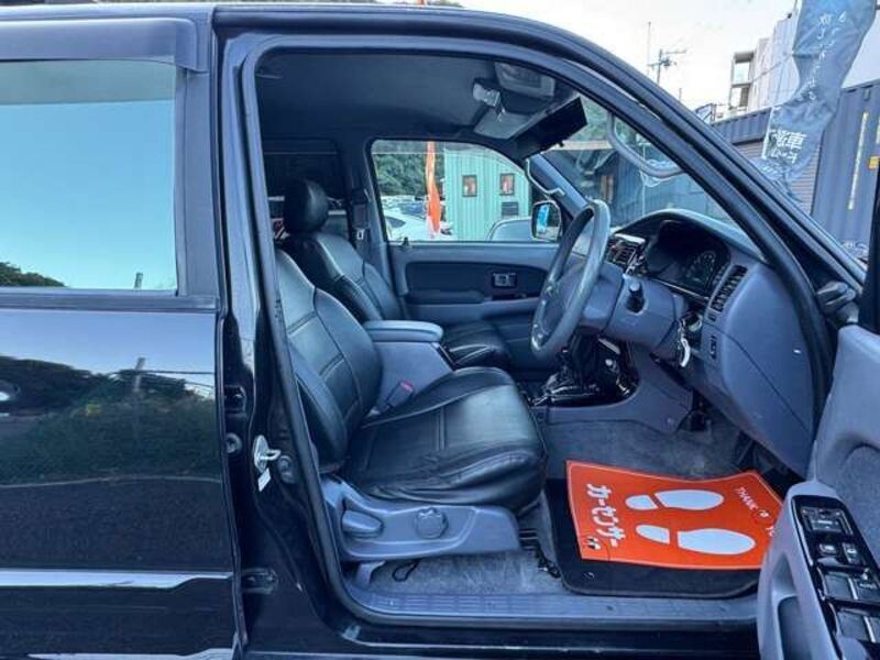 HILUX SURF