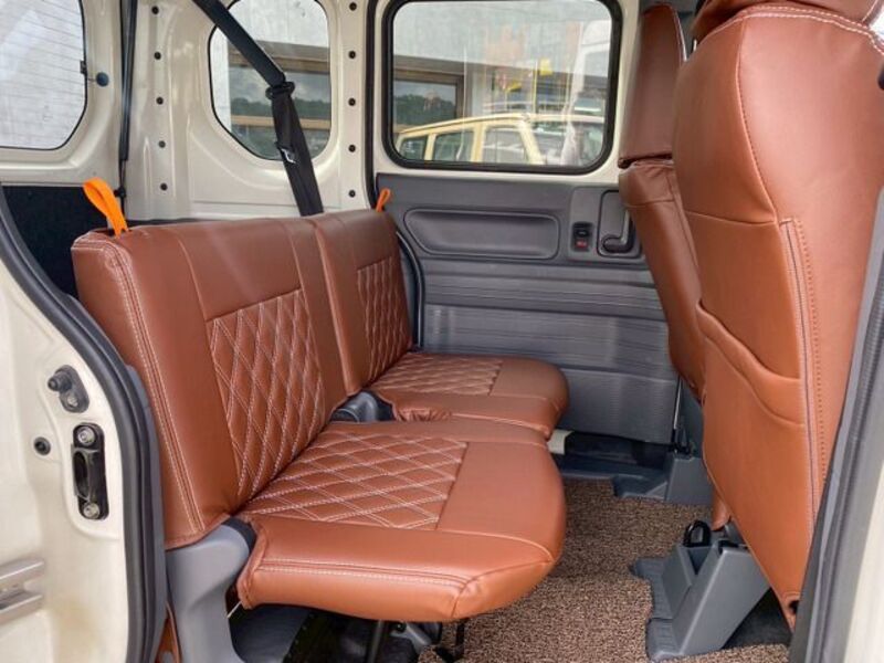 N-VAN