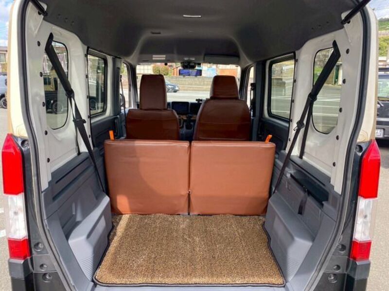 N-VAN