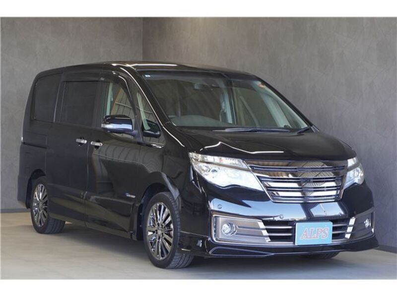 NISSAN SERENA