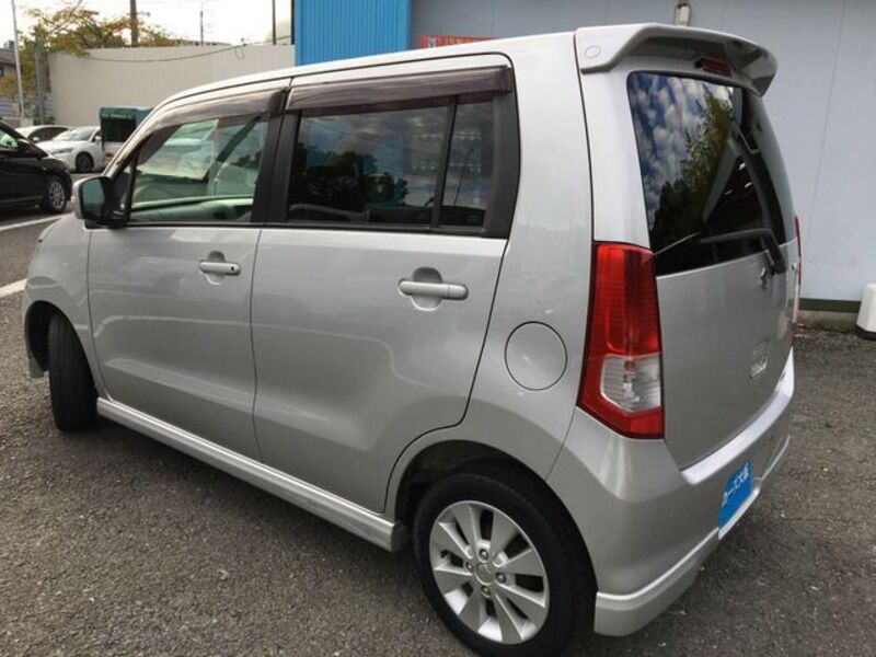 WAGON R