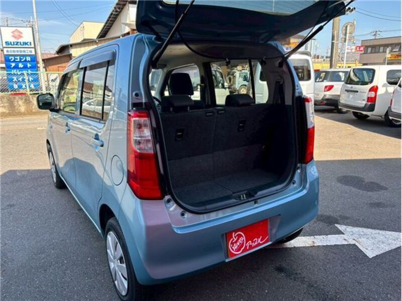 WAGON R