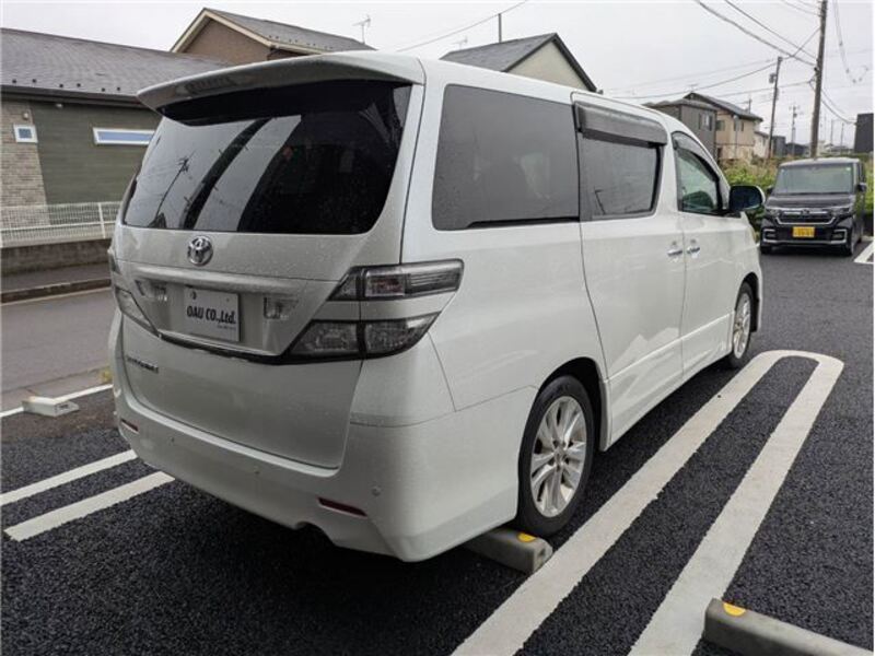 VELLFIRE