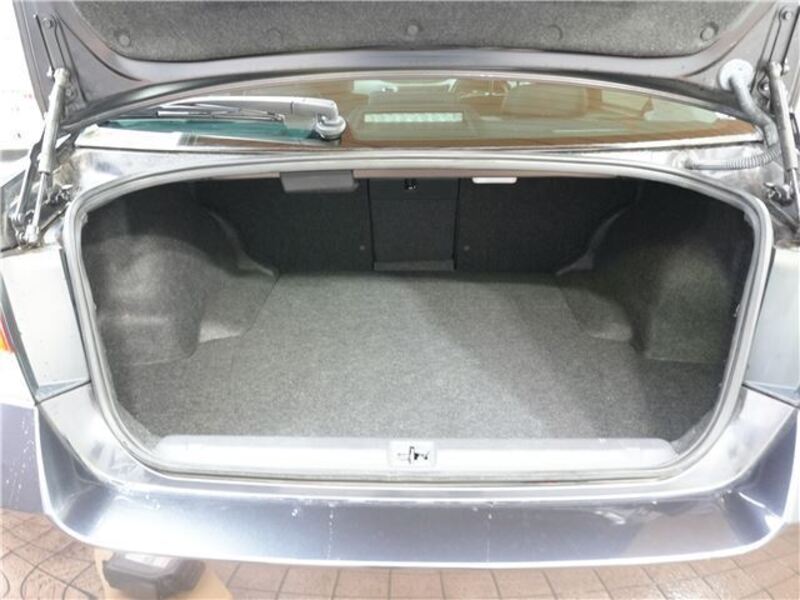 LEGACY B4
