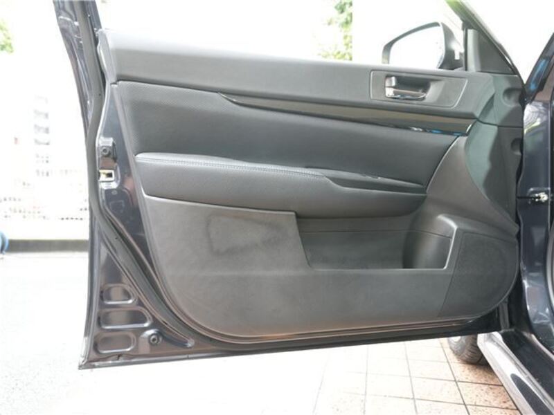 LEGACY B4