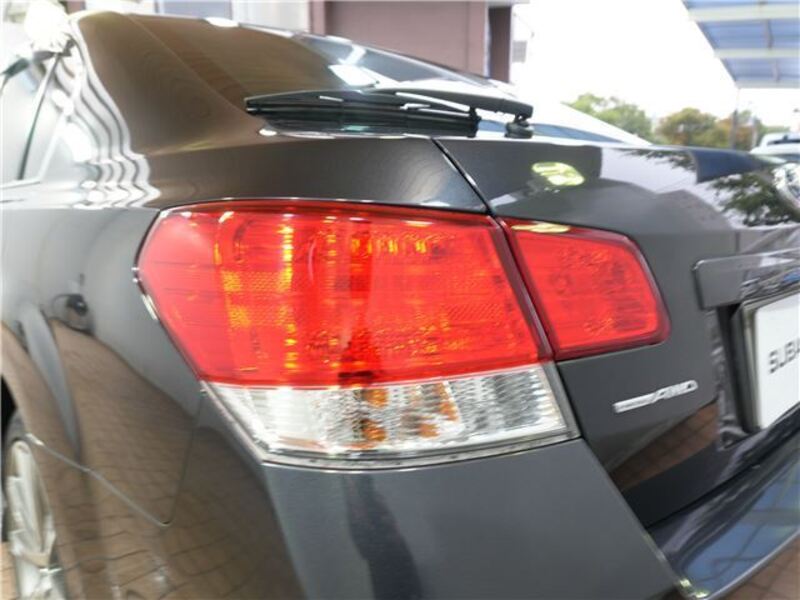 LEGACY B4