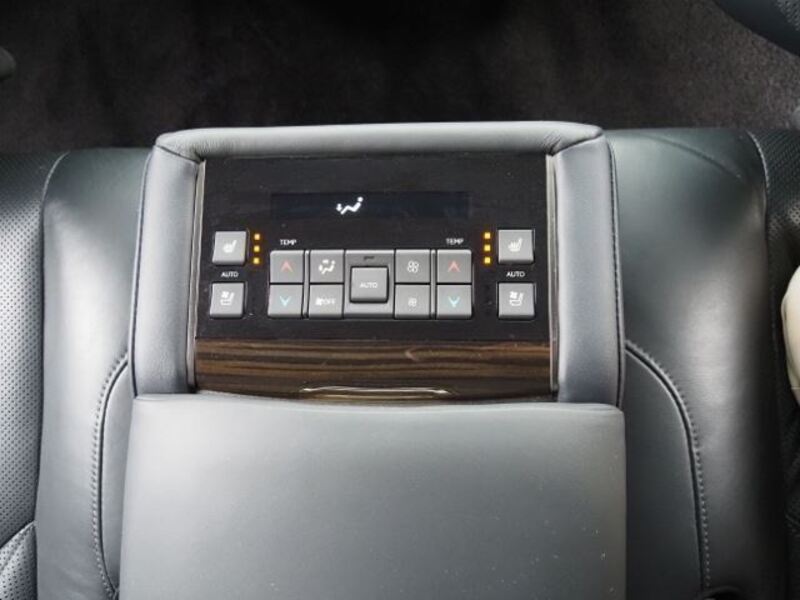 LX