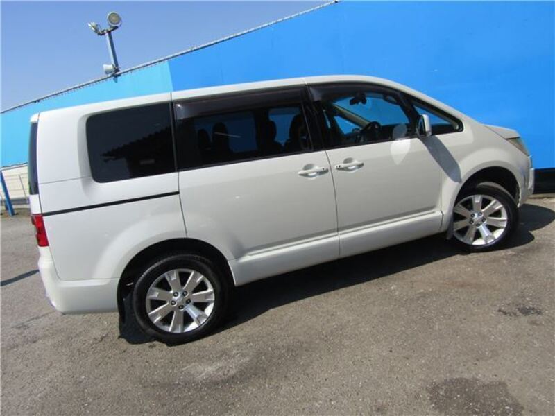 DELICA D5