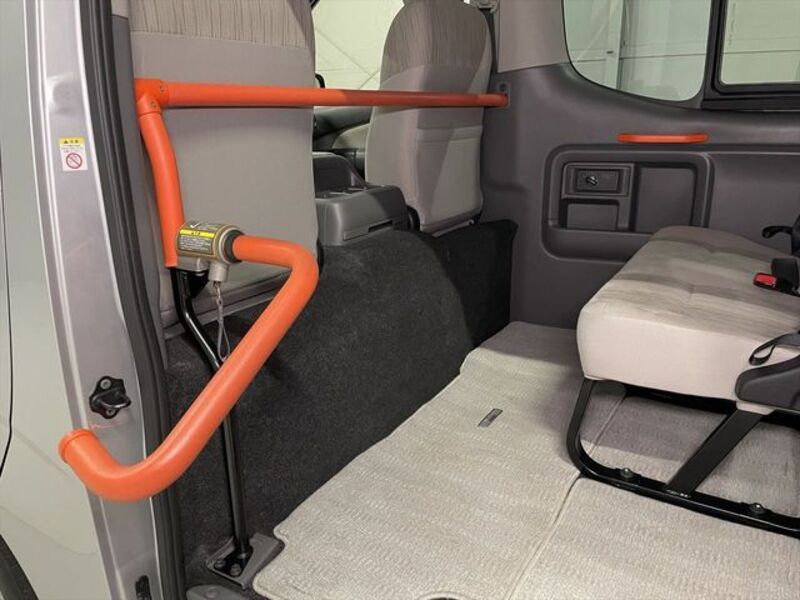 NV350 CARAVAN WAGON
